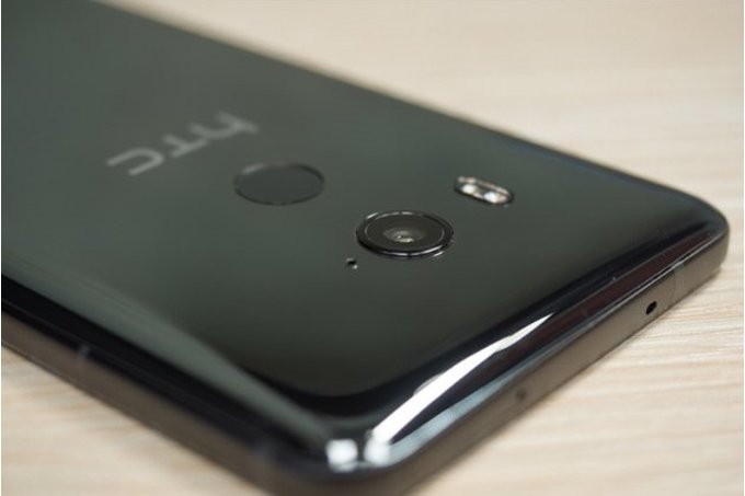 HTC lãi lần đầu tiên sau ba năm qua thua lỗ triền miên