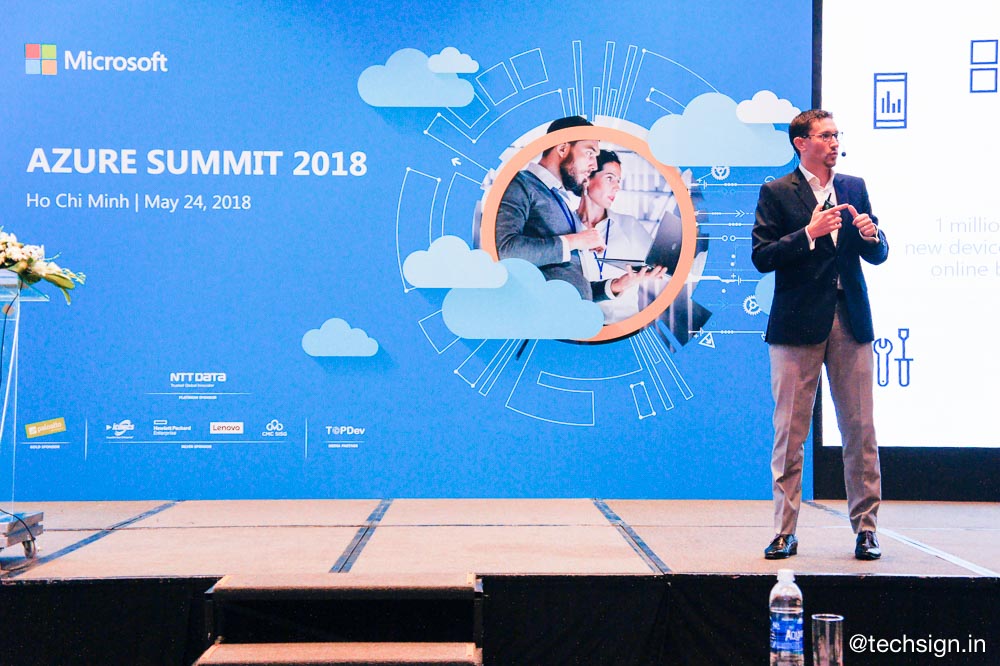 Microsoft tổ chức sự kiện Azure Summit 2018