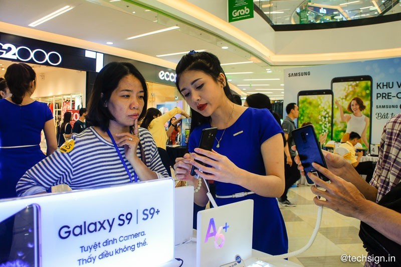 Thế Giới Di Động ghi nhận hơn 13.000 đơn đặt hàng Galaxy A6/A6+