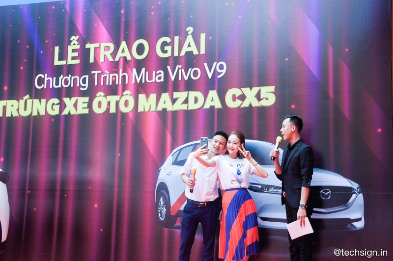 Vivo trao xe Mazda CX-5 cho khách hàng may mắn mua Vivo V9