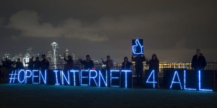 Không còn Net Neutrality, người dùng phải làm gì?