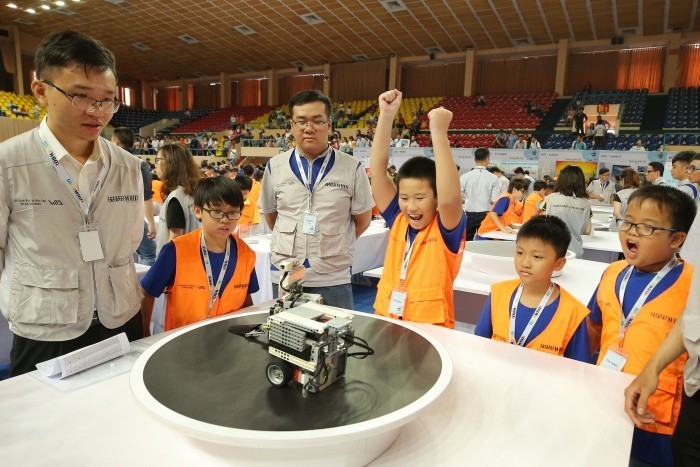 Samsung phối hợp tổ chức cuộc thi Robotacon WRO 2018 và First Lego League