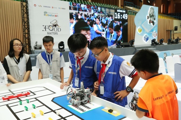 Samsung phối hợp tổ chức cuộc thi Robotacon WRO 2018 và First Lego League