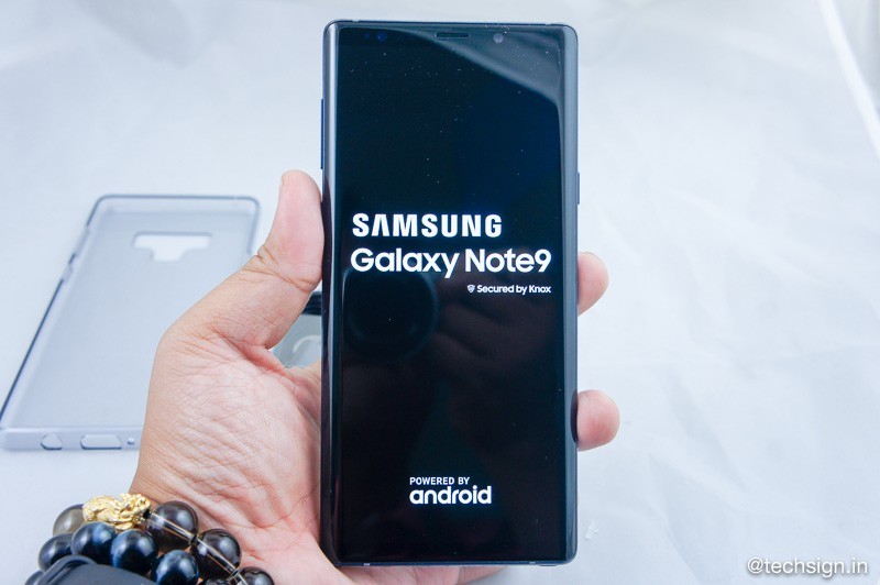 Mở hộp Samsung Galaxy Note9: đẹp, đầy đủ, cao cấp