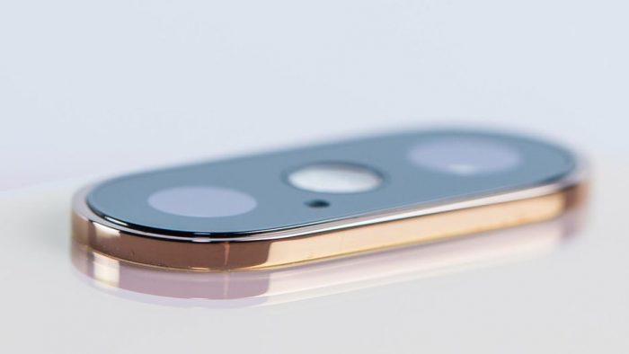 Cận cảnh iPhone XS qua ống kính Macro