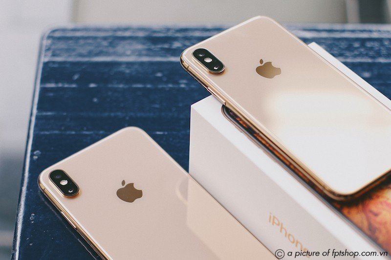 Đặt trước iPhone XS, XS Max, XR tại FPT Shop được 2 năm bảo hành