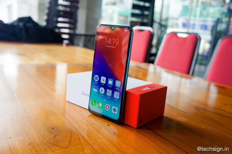 Mở hộp Realme 2 Pro, smartphone cấu hình cao nhất sắp ra mắt của Realme