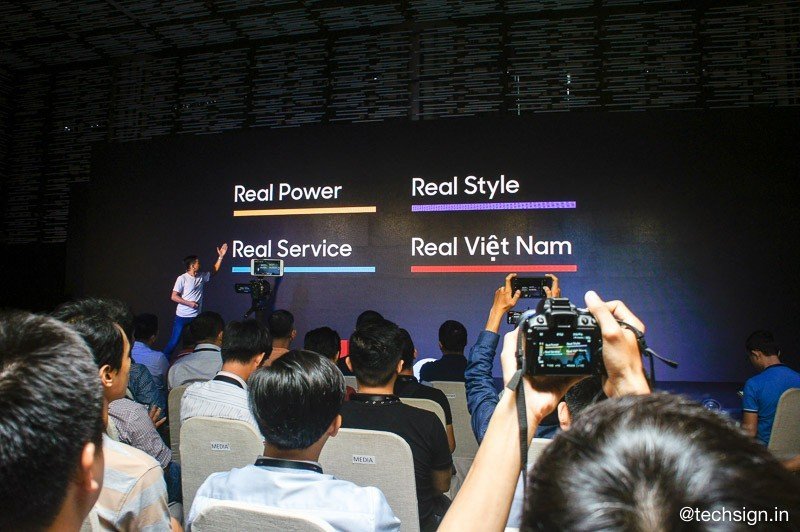 Realme ra mắt đến 3 smartphone là C1, Realme 2 và Realme 2 Pro