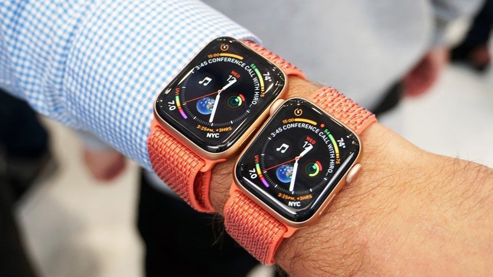 Apple Watch Series 4 dính lỗi lặp khởi động lại