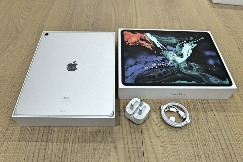 Di Động Việt bán iPad Pro và Macbook Air 2018, giá khởi điểm 25 triệu