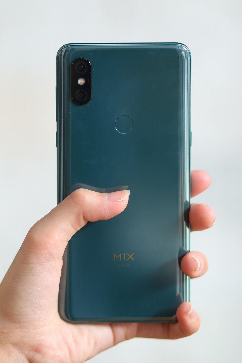 Chính thức bán Mi MIX 3 tại Việt Nam với giá 12,99 triệu đồng 