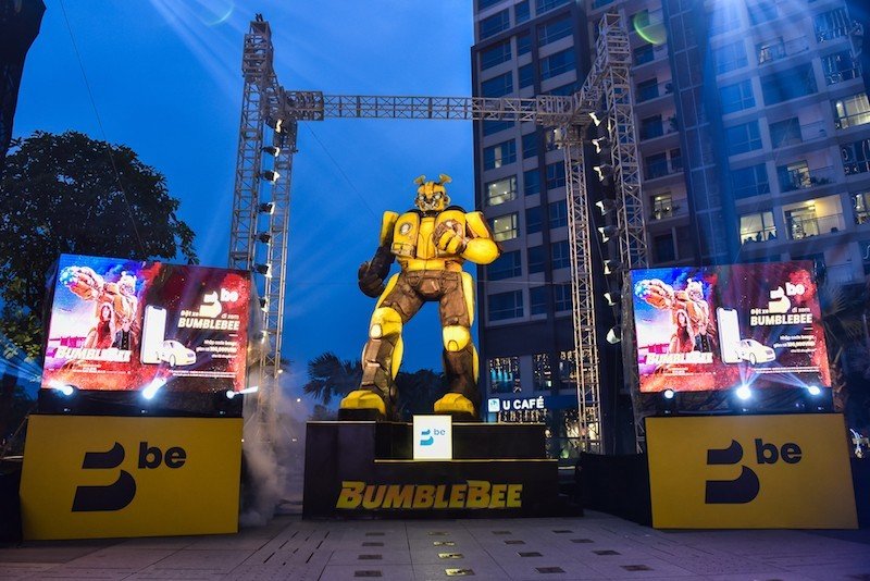 Ứng dụng gọi xe “be” lập mô hình Bumblebee lớn nhất Việt Nam