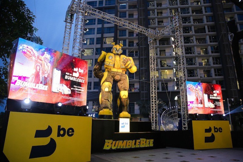 Ứng dụng gọi xe “be” lập mô hình Bumblebee lớn nhất Việt Nam