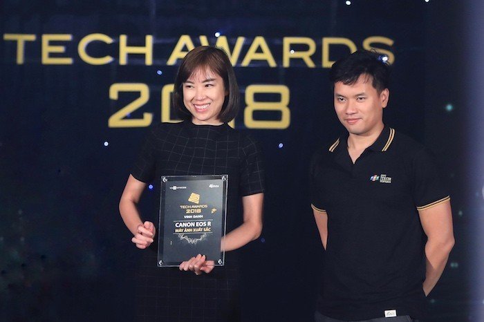 Galaxy Note9 vượt qua iPhone Xs Max tại Tech Awards 2018