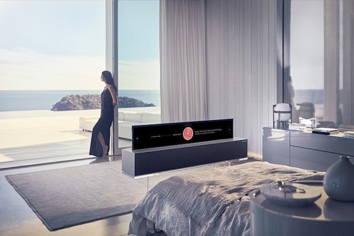 LG ra mắt TV OLED 8K lớn nhất và TV OLED cuộn đầu tiên trên thế giới