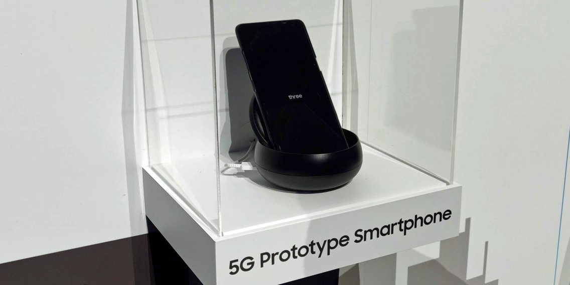 Nguyên mẫu smartphone 5G của Samsung tại CES 2019