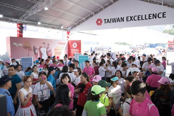 Taiwan Excellence tài trợ sự kiện HCMC Marathon 2019