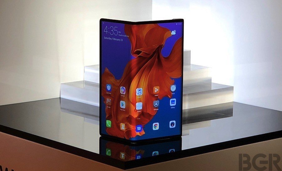 Huawei Mate X ra mắt: thêm một smartphone màn hình gập