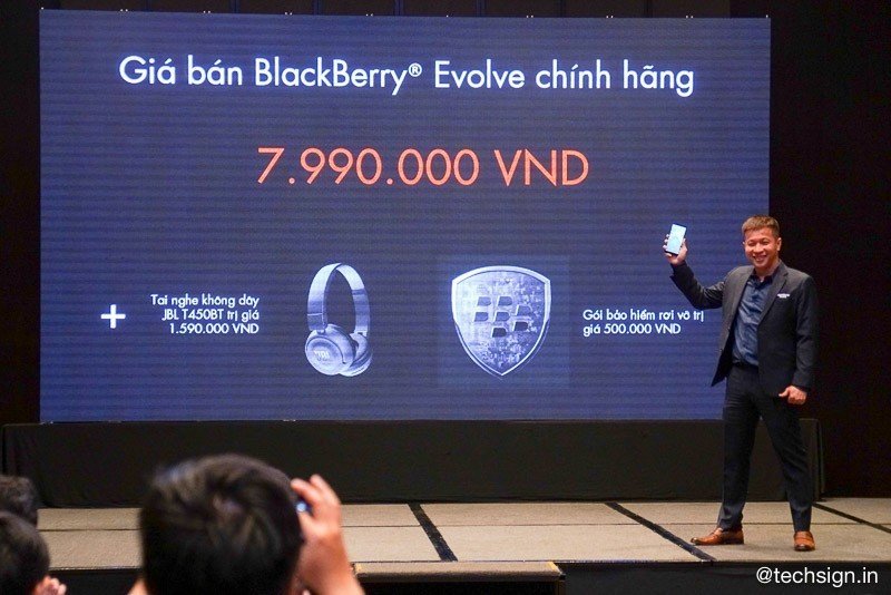 BlackBerry Evolve ra mắt giá 7,99 triệu đồng