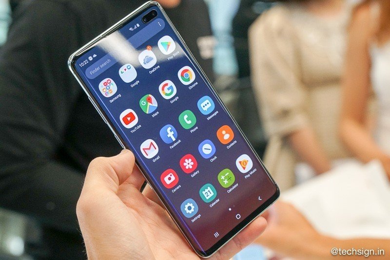 Trên tay sớm Samsung Galaxy S10 / S10 Plus: máy mỏng nhẹ, màn hình rất đẹp