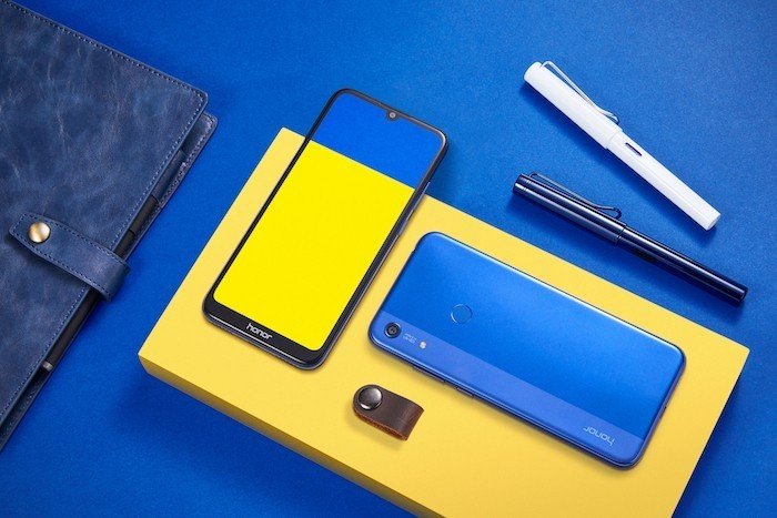 Honor 8A lên kệ, giá chưa tới 3 triệu