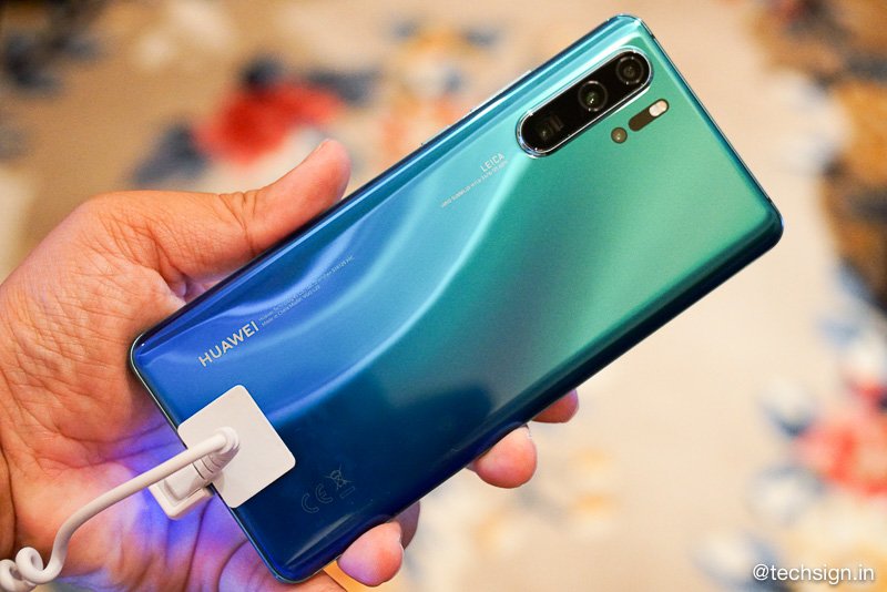 Huawei P30 Series ra mắt tại Pháp, P30 Lite mở đặt hàng tại Việt Nam