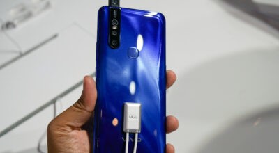 Vivo V15 ra mắt: camera selfie ‘tàng hình’đến 32 chấm