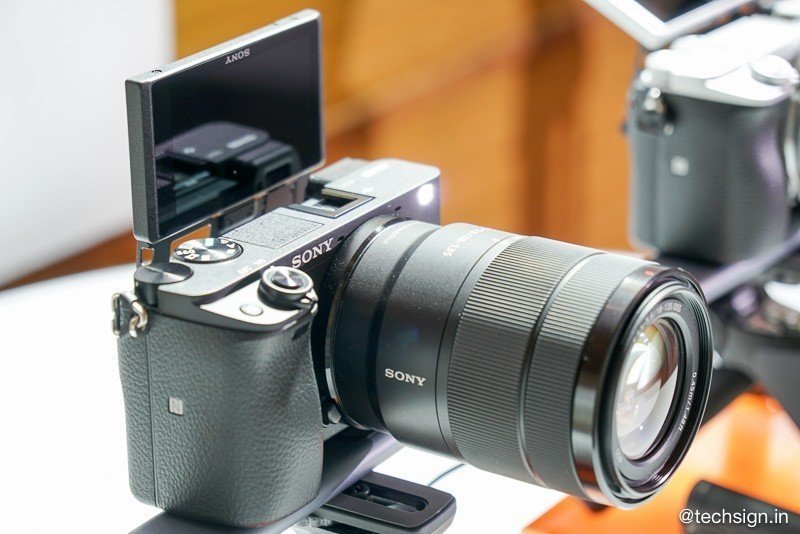 Sony A6400 ra mắt: lấy nét nhanh nhất thế giới, giá từ 23 triệu đồng