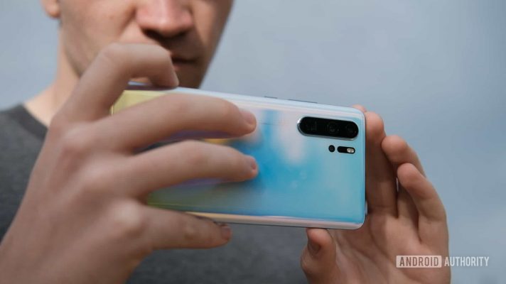 Chế độ Moon Mode trên P30 Pro đang lừa dối người dùng