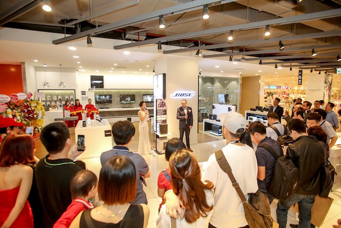 Khai trương Bose Store đầu tiên tại Hà Nội.