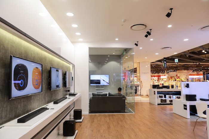 Khai trương Bose Store đầu tiên tại Hà Nội.