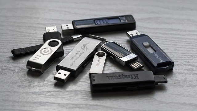 Microsoft xác nhận: không cần "ngắt an toàn" USB trước khi rút khỏi máy tính