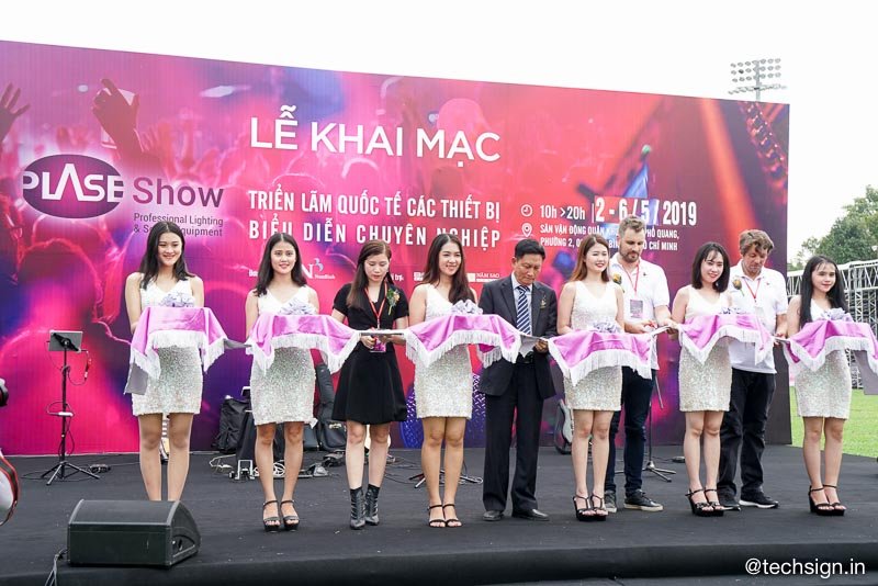 Một vòng triển lãm Plase Show 2019