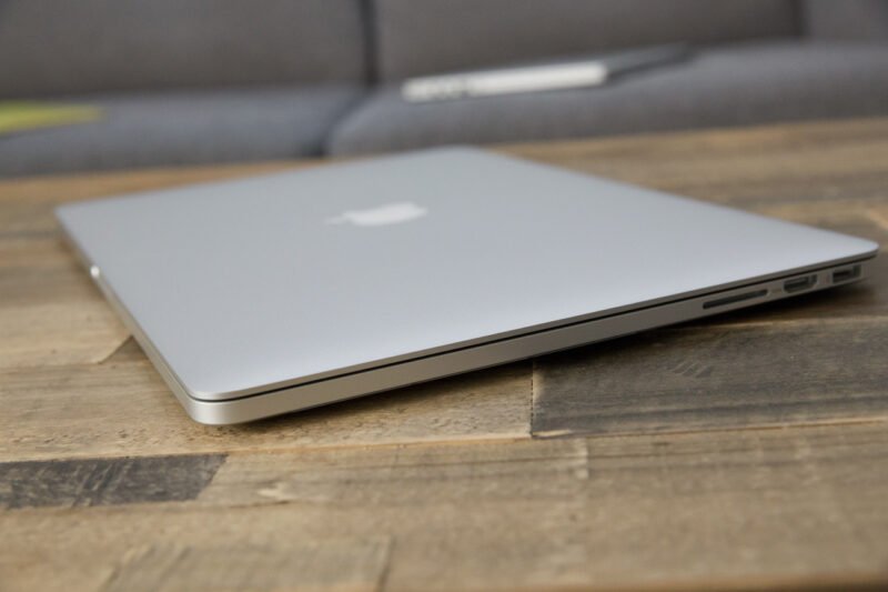 Apple thu hồi và thay mới pin cho MacBook Pro 2015 vì quá nhiệt, dễ phát nổ