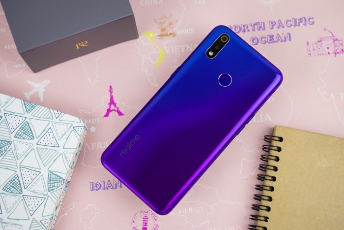 Realme 3 Pro lên kệ tại Việt Nam từ ngày 22/6 có giá bao nhiêu?