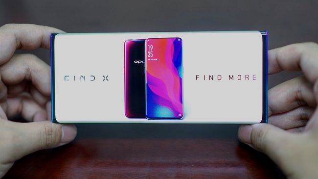 OPPO khoe công nghệ màn hình thác nước cong 88 độ