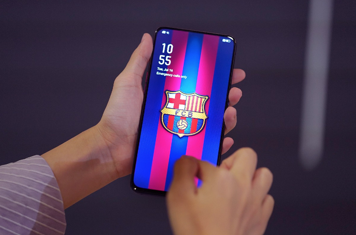 OPPO ra mắt Reno 10x Zoom phiên bản giới hạn FC Barcelona