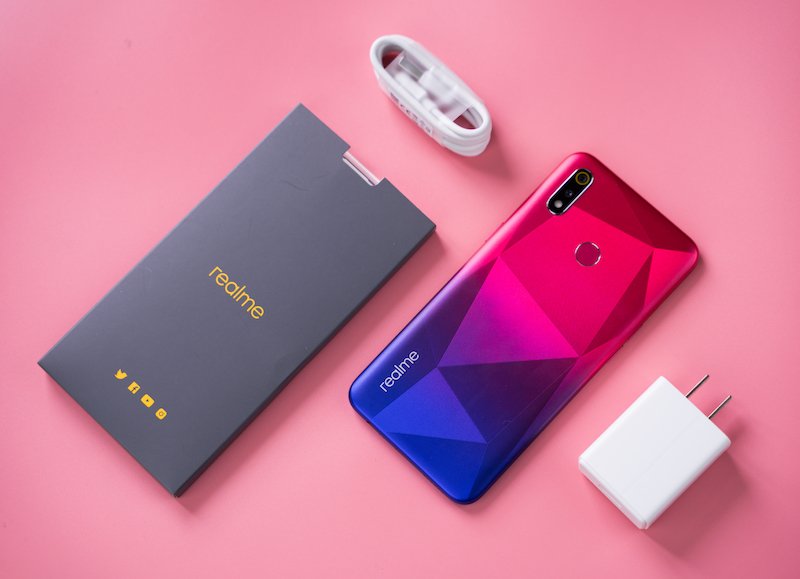 Realme 3 có thêm màu sắc kim cương hồng