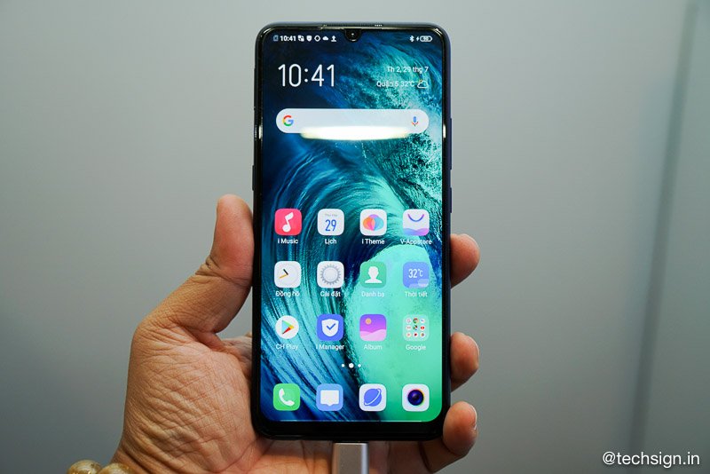 Vivo S1 ra mắt: hai màu, phiên bản đen thạch anh chuyển sắc ấn tượng