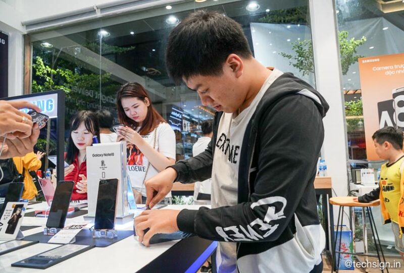 Mai Nguyên, Di Động Việt nhộn nhịp giao hàng Galaxy Note10 và Note10+ ngay trong đêm