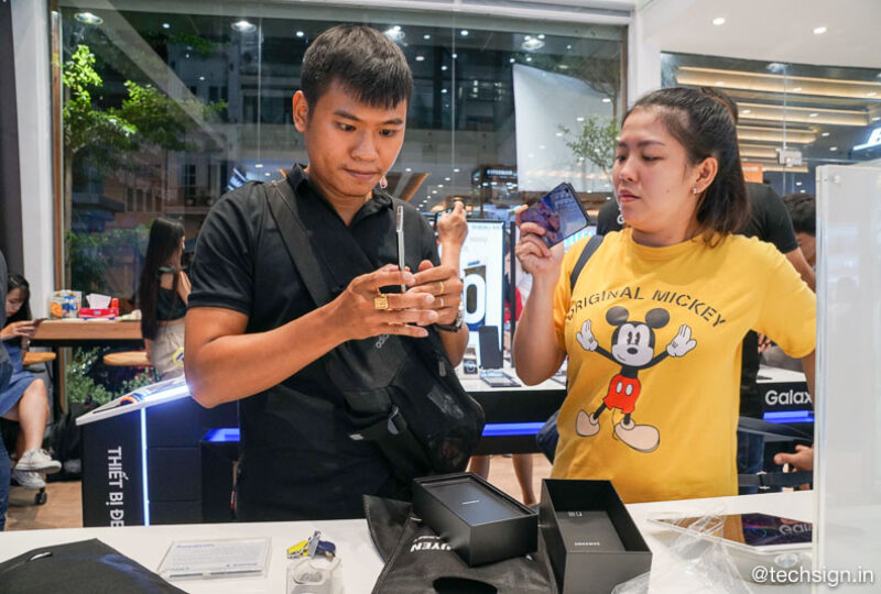 Mai Nguyên, Di Động Việt nhộn nhịp giao hàng Galaxy Note10 và Note10+ ngay trong đêm