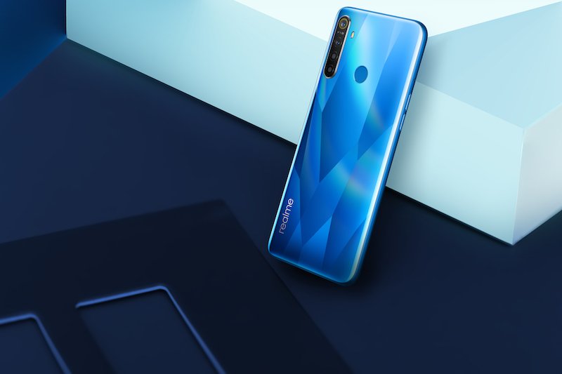 Realme 5 và 5 Pro với 4 camera ra mắt tại Ấn Độ