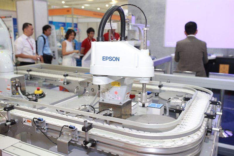 Epson đưa các giải pháp robot công nghiệp vào Việt Nam