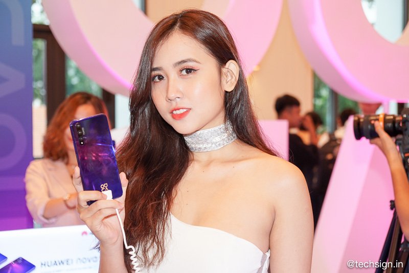 Huawei Nova 5T ra mắt, bán độc quyền trên Lazada giá 9 triệu đồng