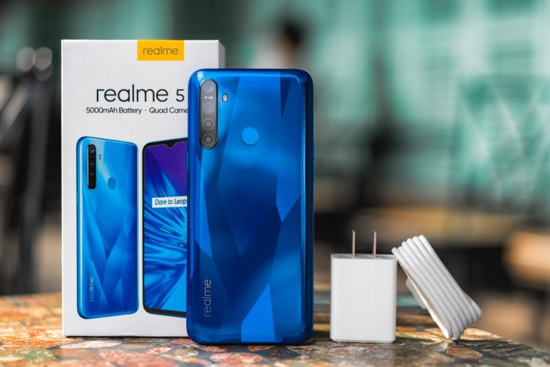 Realme 5 ra mắt, màn hình lớn, pin 5.000mAh, giá dưới 5 triệu