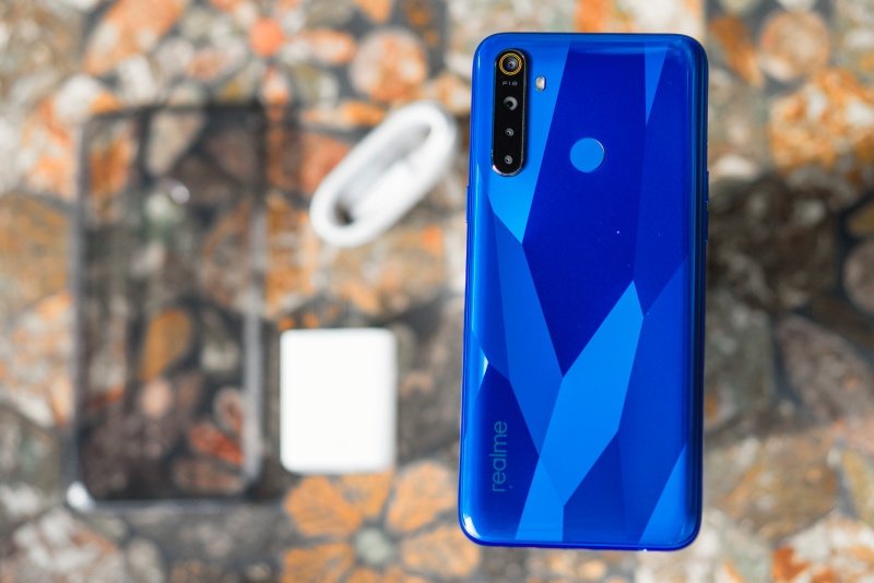 Realme 5 ra mắt, màn hình lớn, pin 5.000mAh, giá dưới 5 triệu