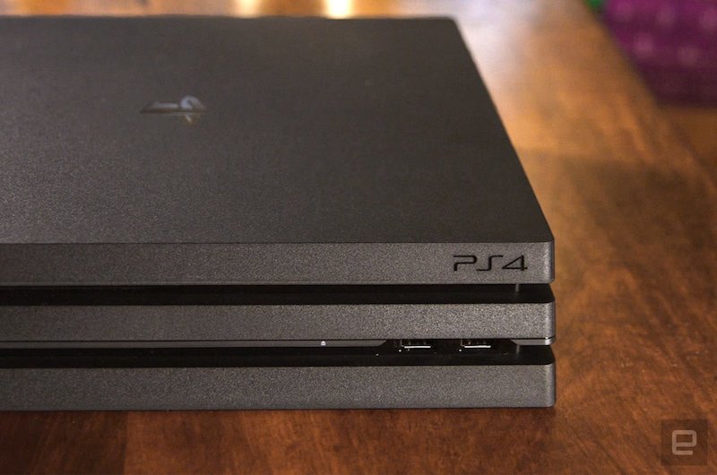 PlayStation 4 phá kỷ lục console bán chạy thứ nhì của Sony