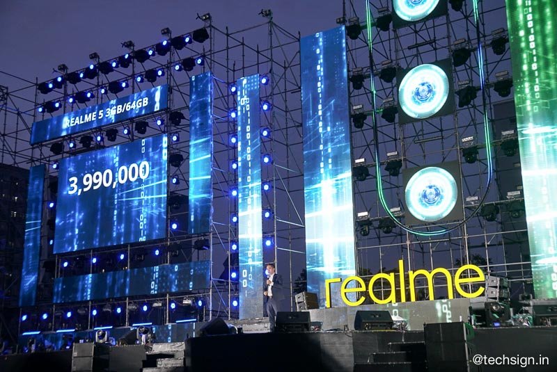 Realme 5 và 5 Pro lên kệ ngày mai, giá từ 4 triệu đồng