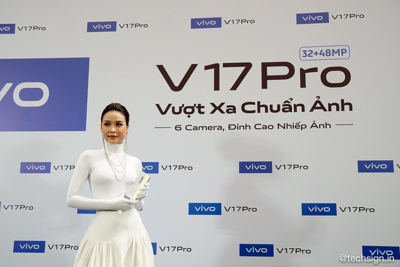 Vivo V17 Pro ra mắt, camera selfie kép trượt lên, giá 9,99 triệu đồng