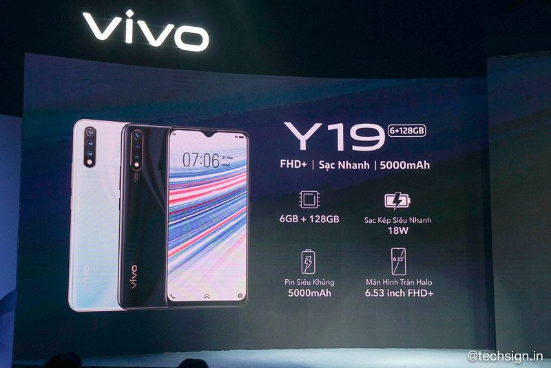 Vivo V17 Pro ra mắt, camera selfie kép trượt lên, giá 9,99 triệu đồng